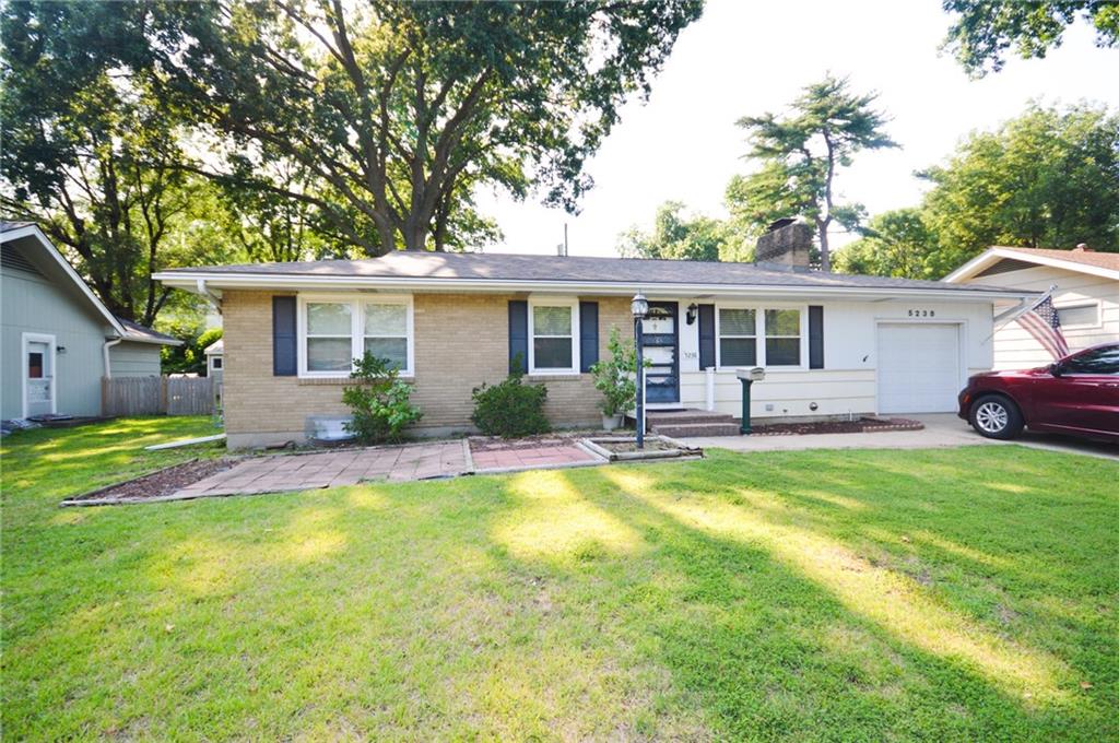 Photo of 5238 N Wayne Avenue Kansas City MO 64118