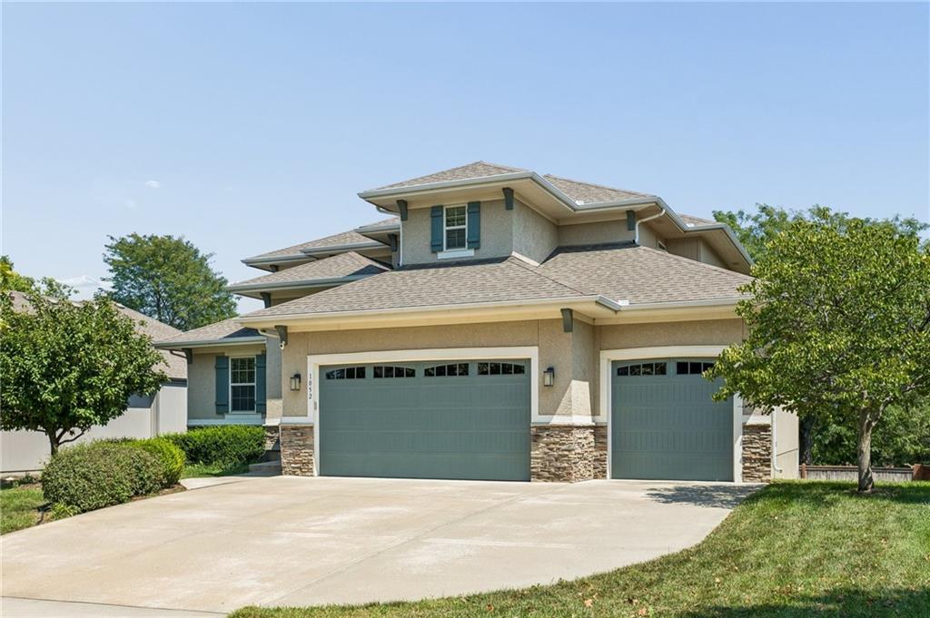 Photo of 1052 N Stonecrest Road Olathe KS 66061