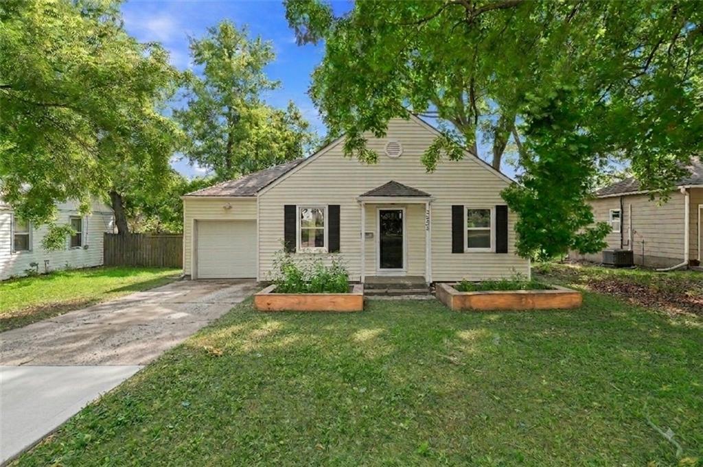 Photo of 7533 Marty Street Overland Park KS 66204