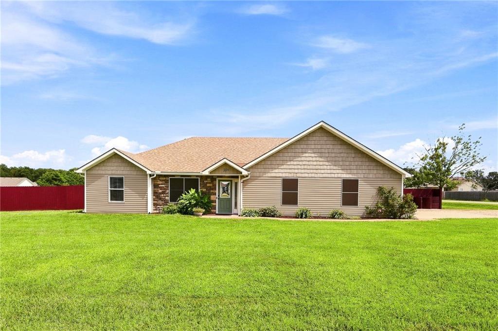 Photo of 389 SE 971 Road Knob Noster MO 65336