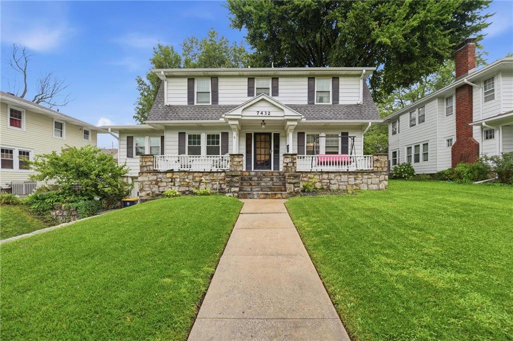 Photo of 7432 Jarboe Street Kansas City MO 64114
