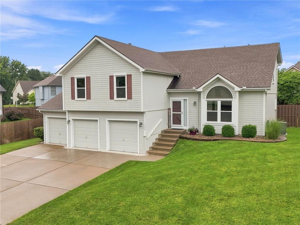 Photo of 7338 N Booth Avenue Kansas City MO 64158