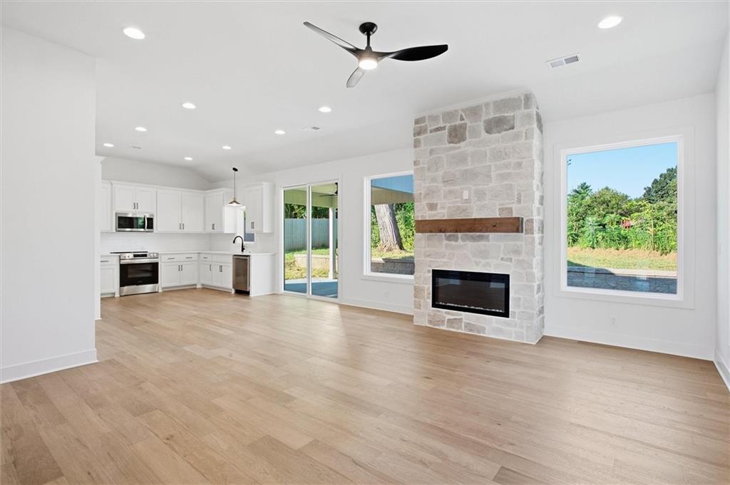 Photo of 21043 S 225th Street Spring Hill KS 66083