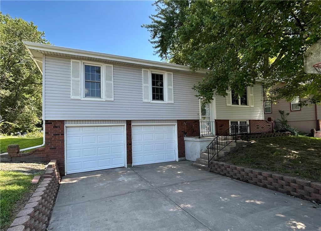 Photo of 619 S 4th Street Edwardsville KS 66111