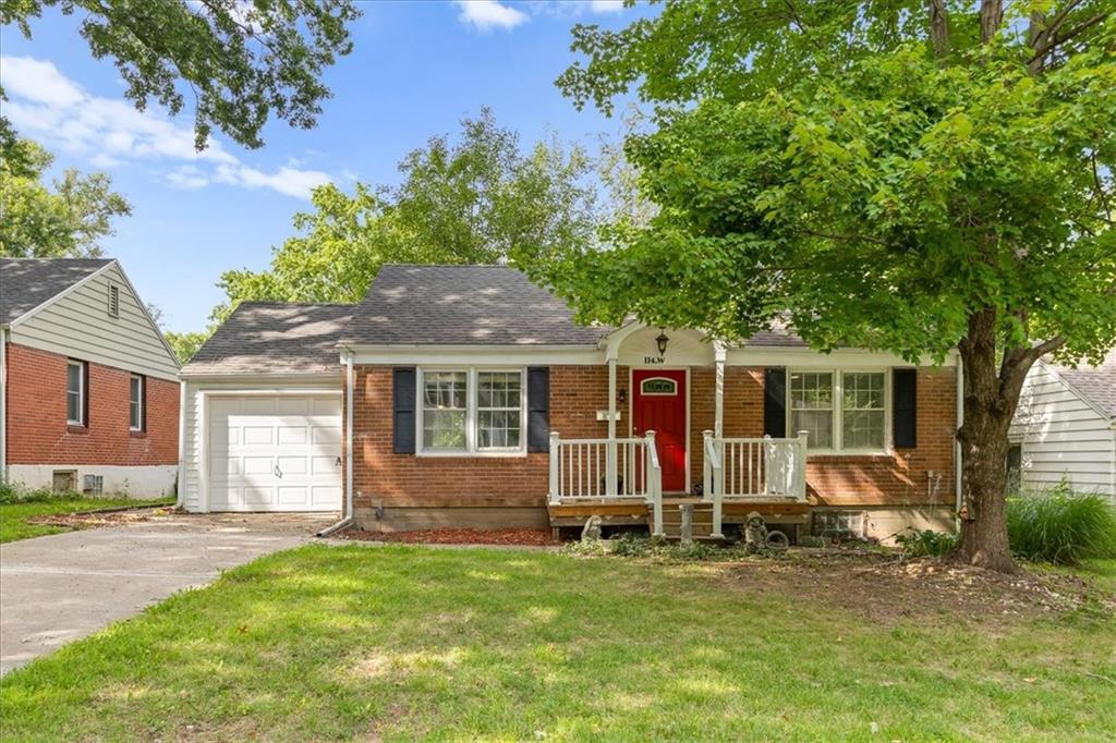 Photo of 114 W Pocahontas Lane Kansas City MO 64114