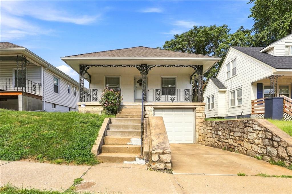 Photo of 1222 Hardesty Avenue Kansas City MO 64127