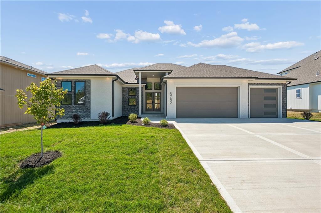 Photo of 5782 NW Black Oak Court Parkville MO 64152