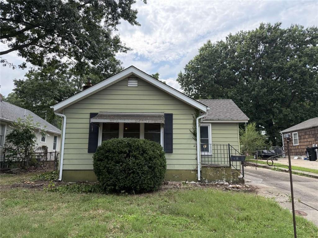 Photo of 810 S Raymond Street Independence MO 64050