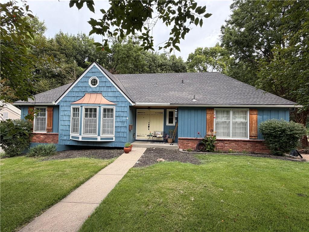 Photo of 1308 E 97 Terrace Kansas City MO 64131