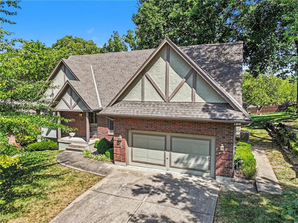 Photo of 2414 Springcreek Court Blue Springs MO 64015