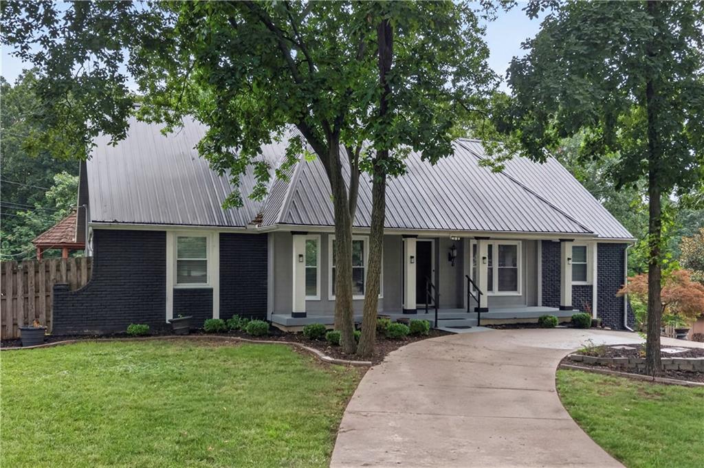 Photo of 4735 Summit Court Shawnee KS 66216