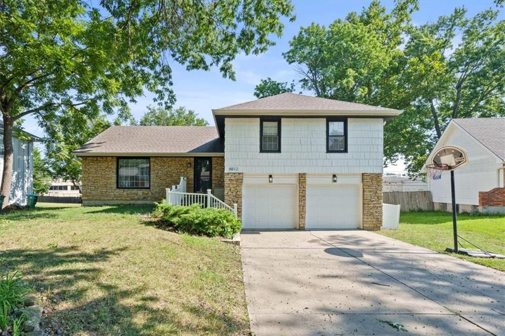 Photo of 8812 W 95th Terrace Overland Park KS 66212