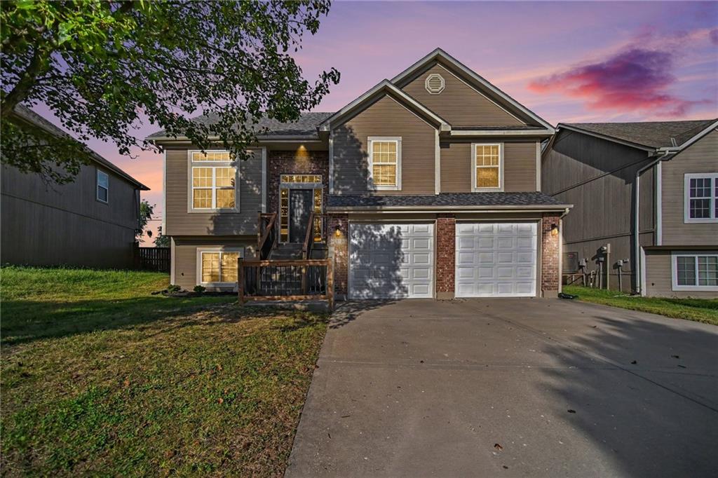 Photo of 9218 N Kirkwood Avenue Kansas City MO 64154