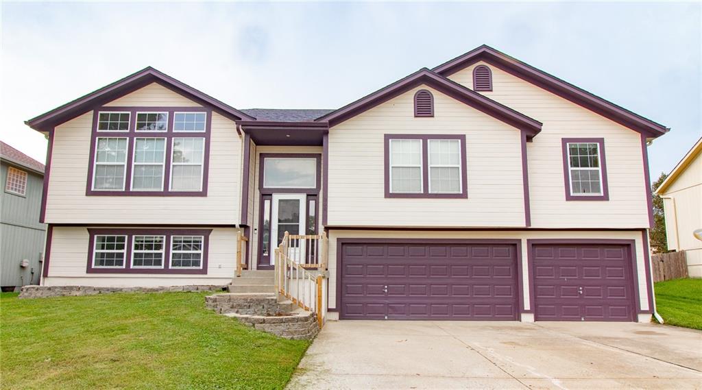 Photo of 908 SE 14th Street Lee's Summit MO 64081