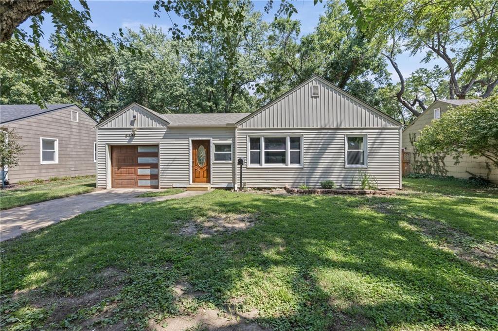 Photo of 5441 Cedar Street Roeland Park KS 66205