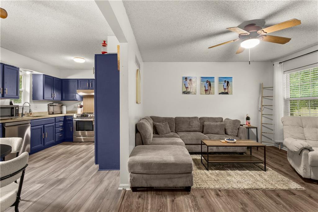 Photo of 808 SE 19th Street Oak Grove MO 64075
