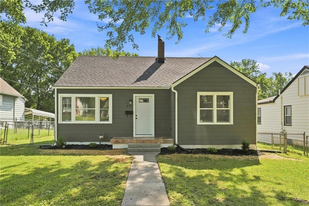 Photo of 1355 S Pearl Street Independence MO 64055