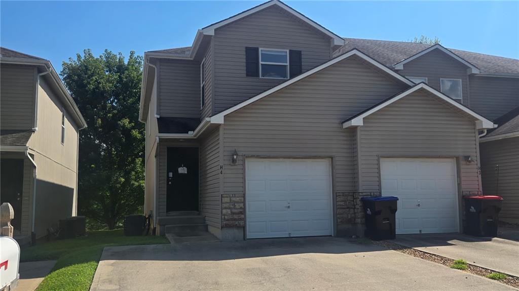 Photo of 425 Hawthorne Boulevard #4 Warrensburg MO 64093