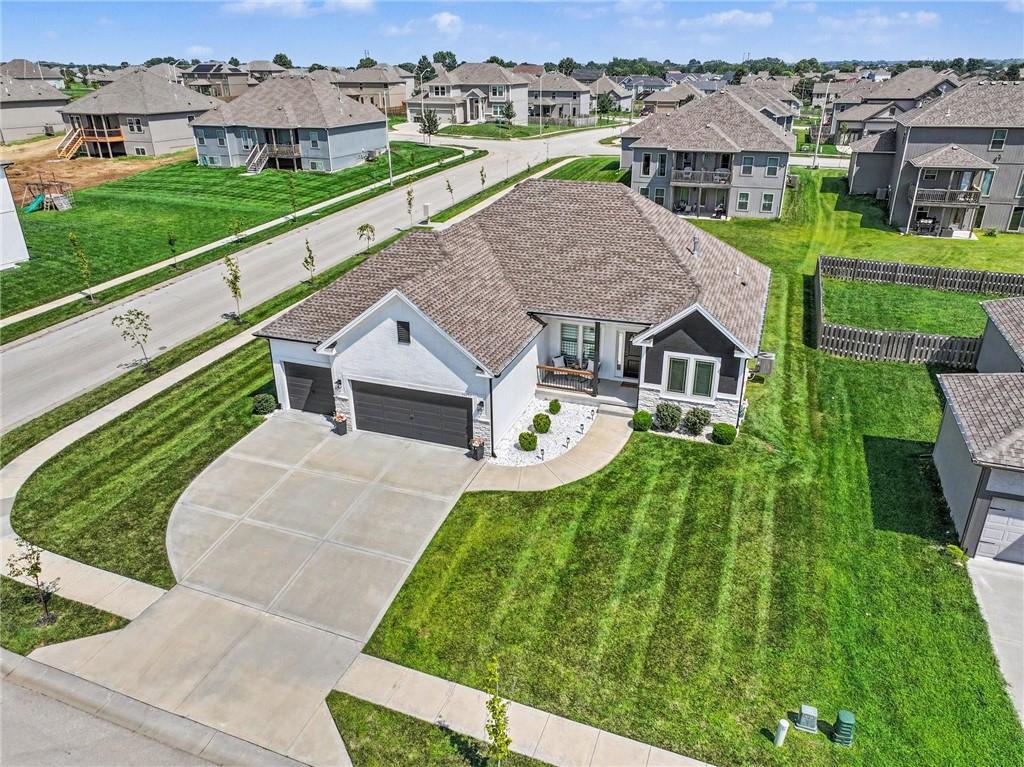 Photo of 10931 N Bristol Avenue Kansas City MO 64156
