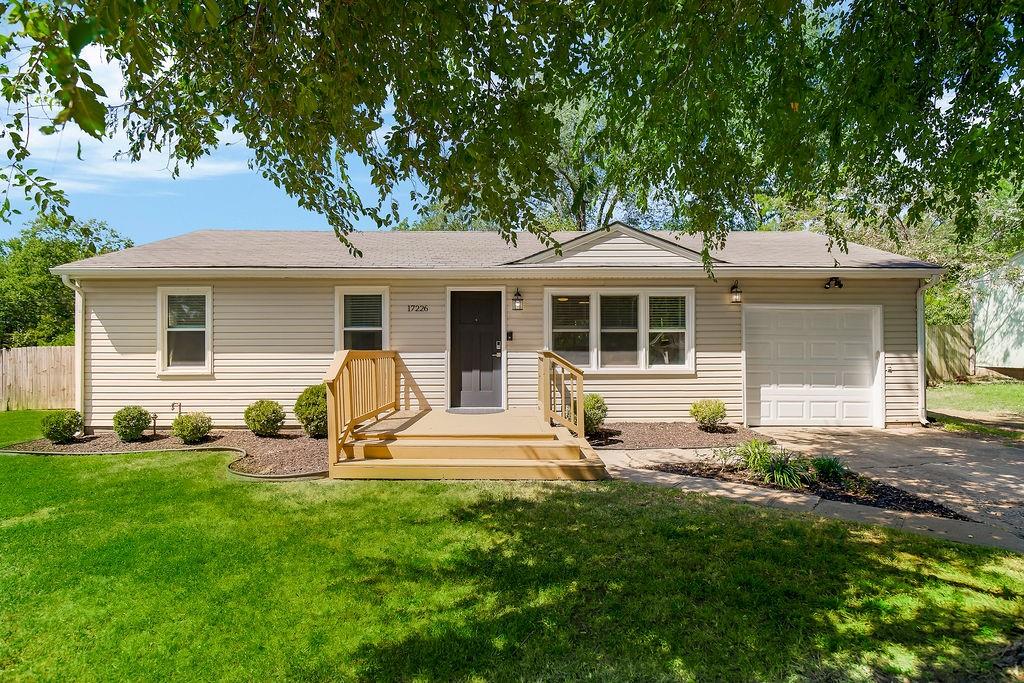 Photo of 17226 Chula Vista Drive Belton MO 64012