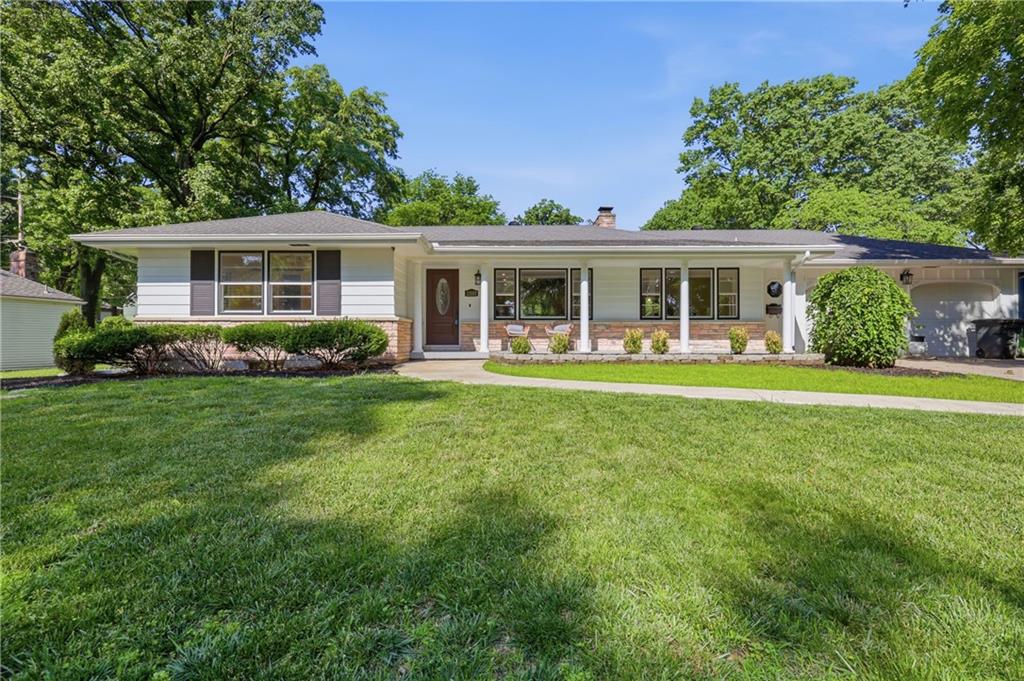 Photo of 12107 Newbury Lane Independence MO 64052