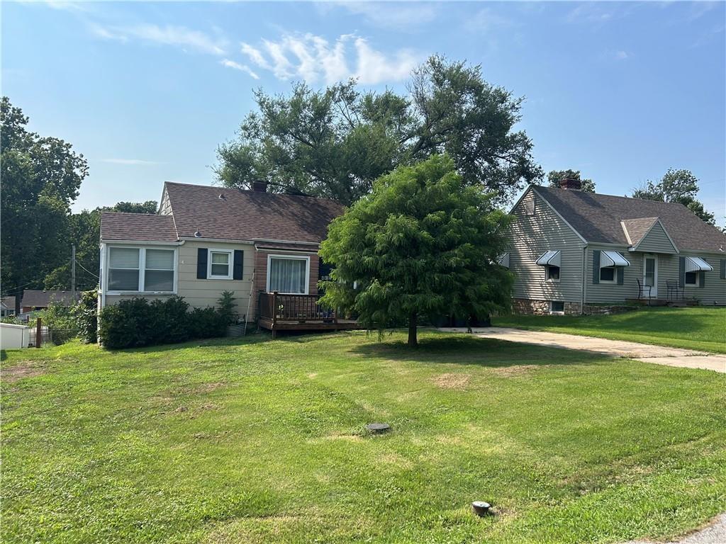 Photo of 4452 N Chestnut Avenue Kansas City MO 64117
