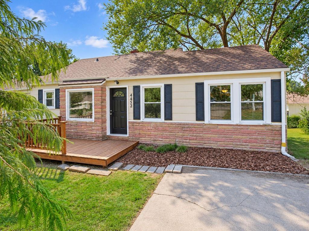 Photo of 4452 N Chestnut Avenue Kansas City MO 64117