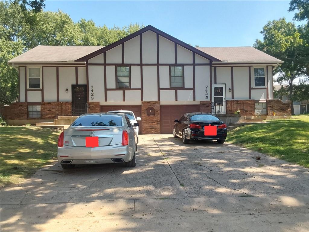 Photo of 7423 & 7425 Englewood Lane Raytown MO 64133