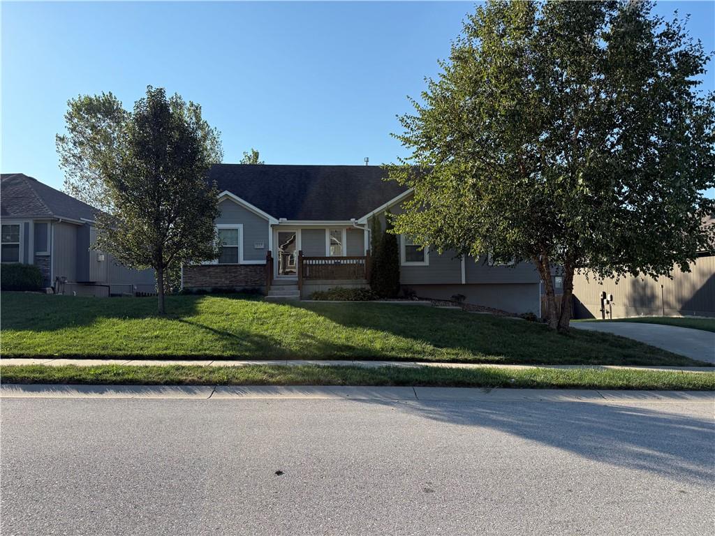 Photo of 213 NE Hannah Court Grain Valley MO 64029