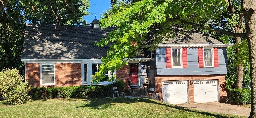 Photo of 9147 Westbrooke Drive Overland Park KS 66214
