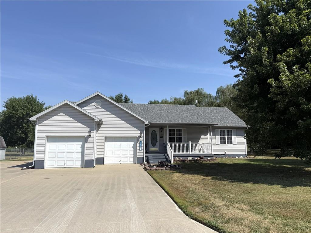 Photo of 150 26th Road Lamar MO 64759