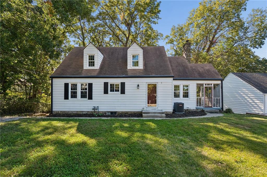 Photo of 209 NE Hill Street Kansas City MO 64116