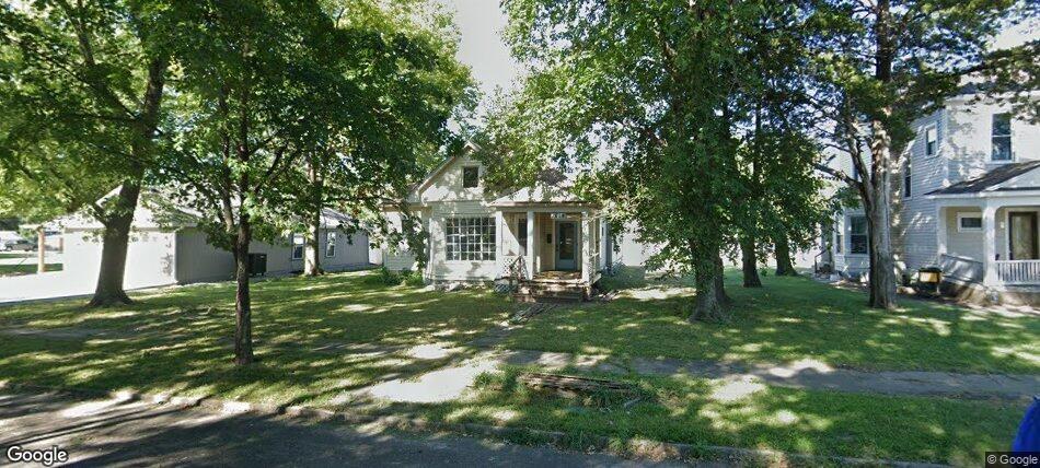 Photo of 1014 S Massachusetts Avenue Sedalia MO 65301