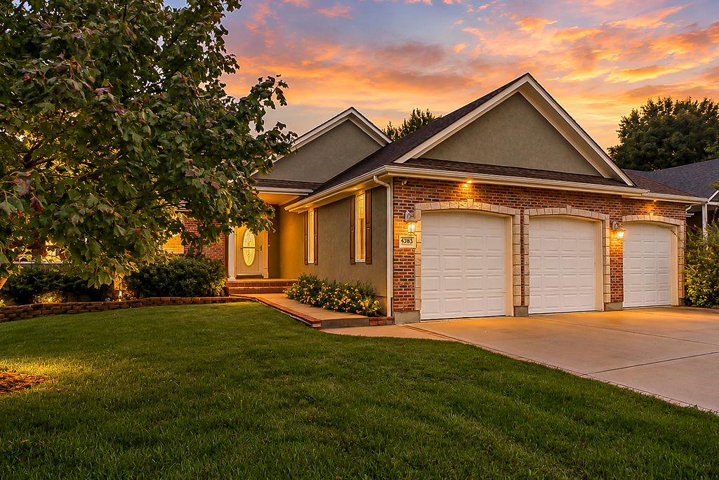 Photo of 4383 SW Creekview Drive Lee's Summit MO 64082