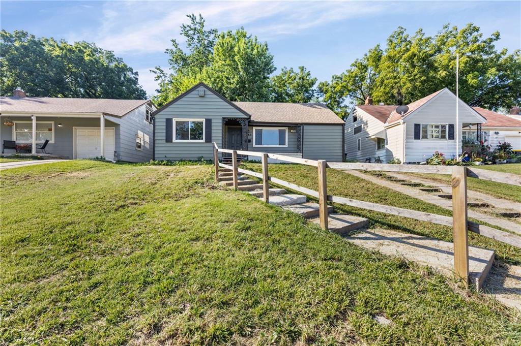 Photo of 1143 E 65th Street Kansas City MO 64131