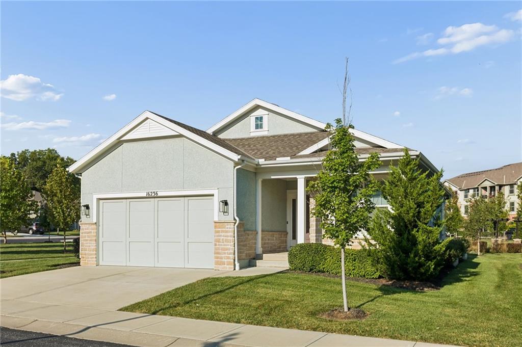 Photo of 16236 Broadmoor Street Overland Park KS 66085