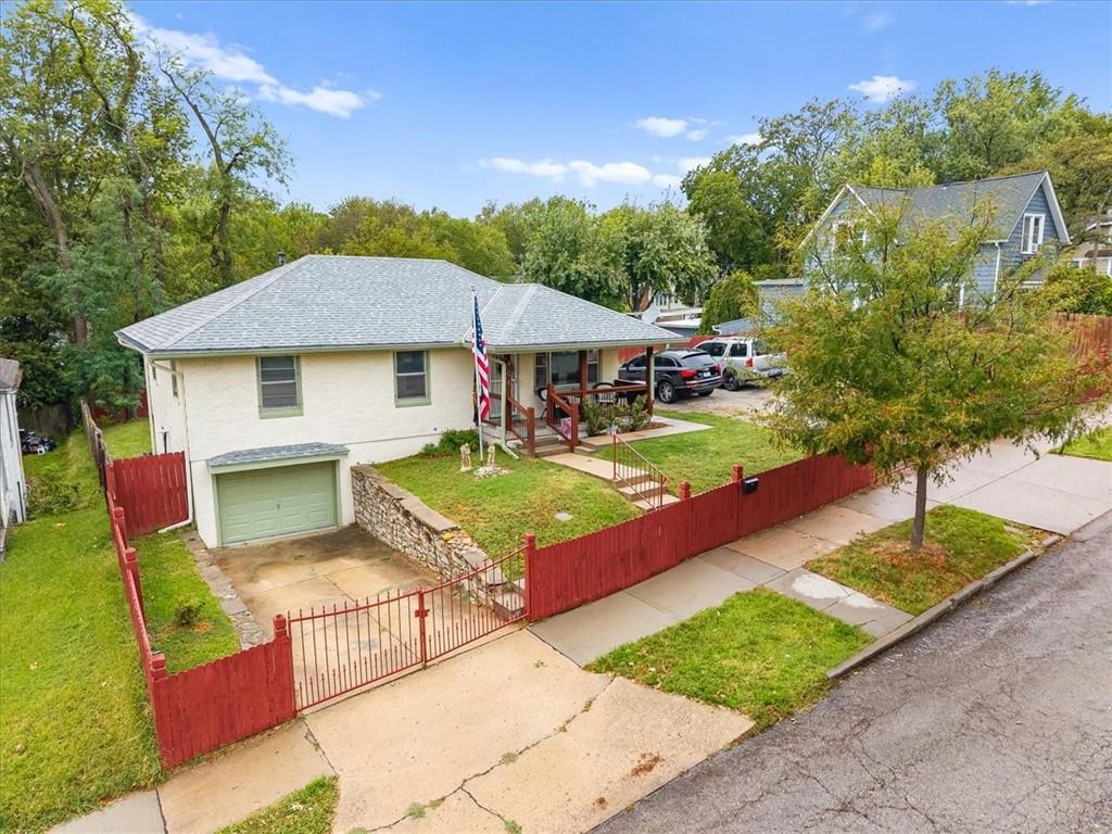 Photo of 406 Elmwood Avenue Kansas City MO 64124