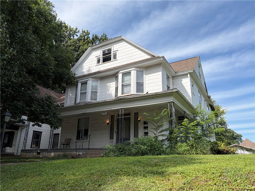 Photo of 728 N 25th Street St Joseph MO 64506