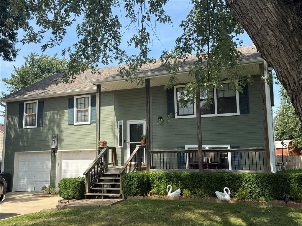 Photo of 607 SE 120 RD Road Warrensburg MO 64093
