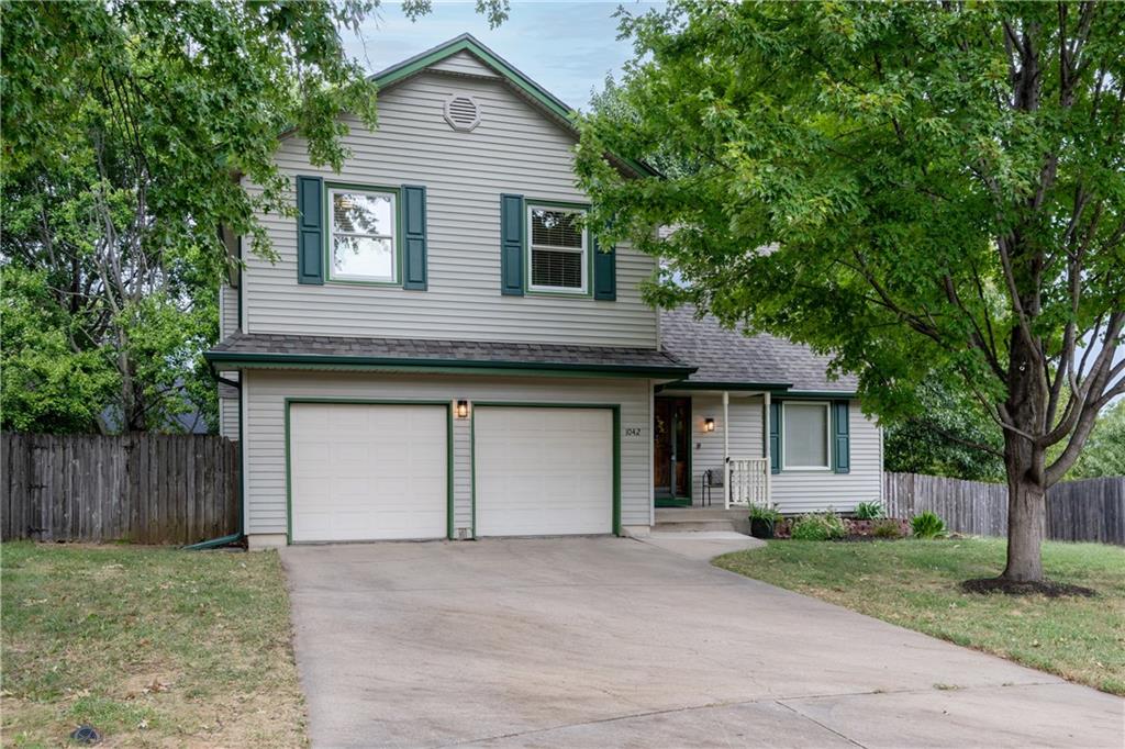 Photo of 1042 E Millview Circle Olathe KS 66061