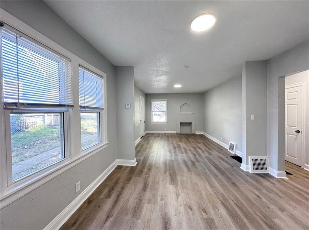 Photo of 3847 E 60th Terrace Kansas City MO 64130