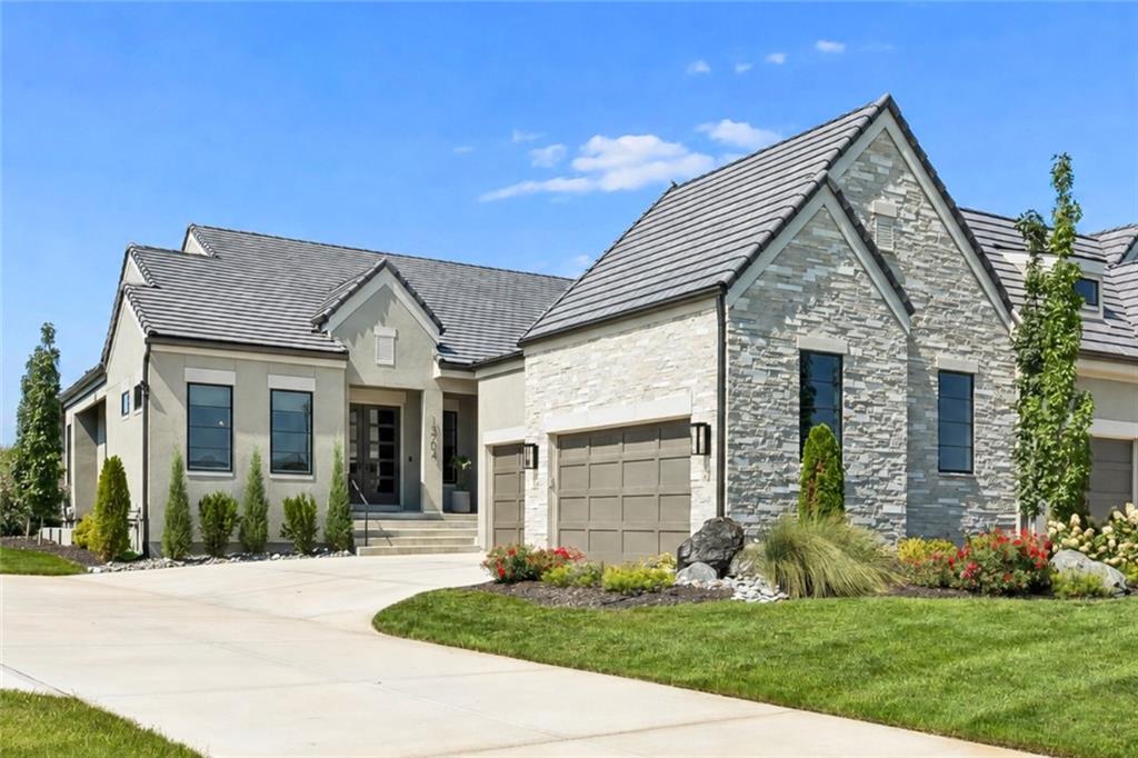 Photo of 13704 Pembroke Lane Leawood KS 66224