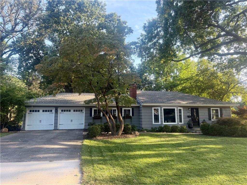 Photo of 5401 W 65 Place Prairie Village KS 66202
