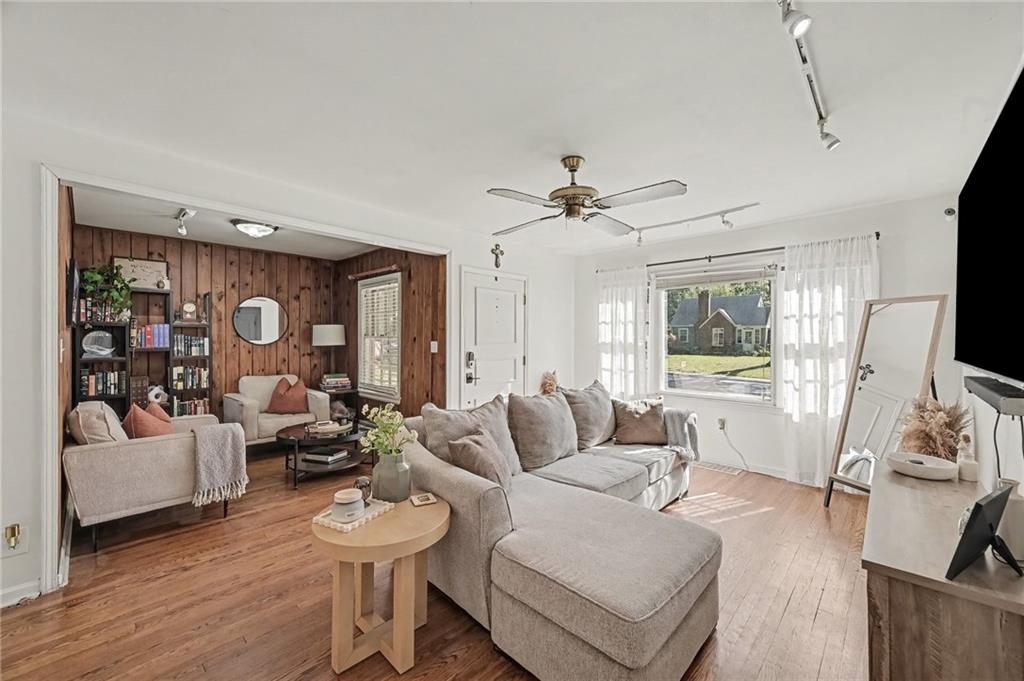 Photo of 5344 Nall Avenue Roeland Park KS 66202