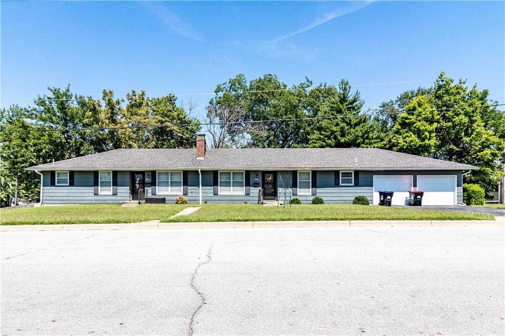 Photo of 201-203 E Russell Avenue Warrensburg MO 64093