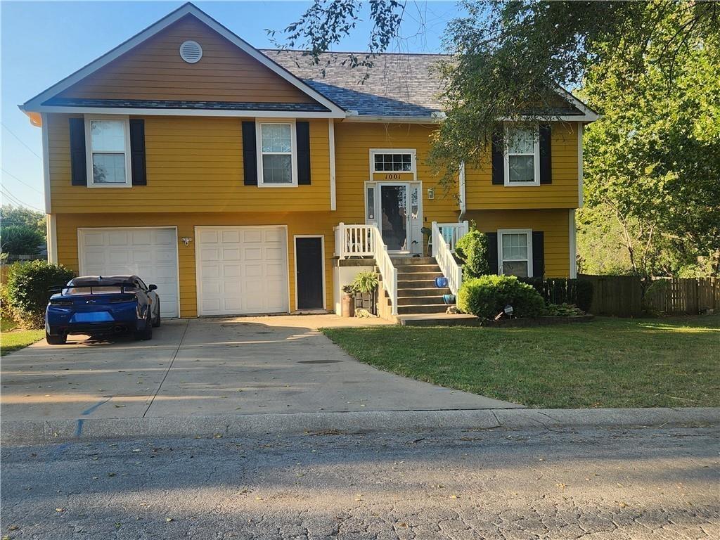 Photo of 1001 Ash Street Harrisonville MO 64701