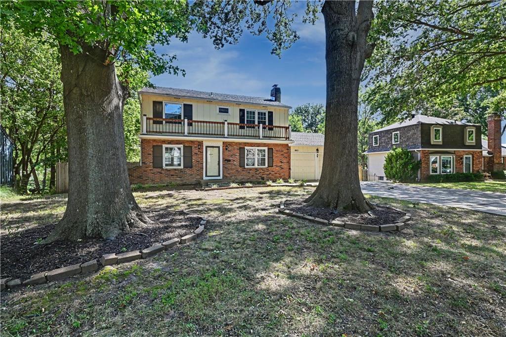 Photo of 8901 W 98th Terrace Overland Park KS 66212