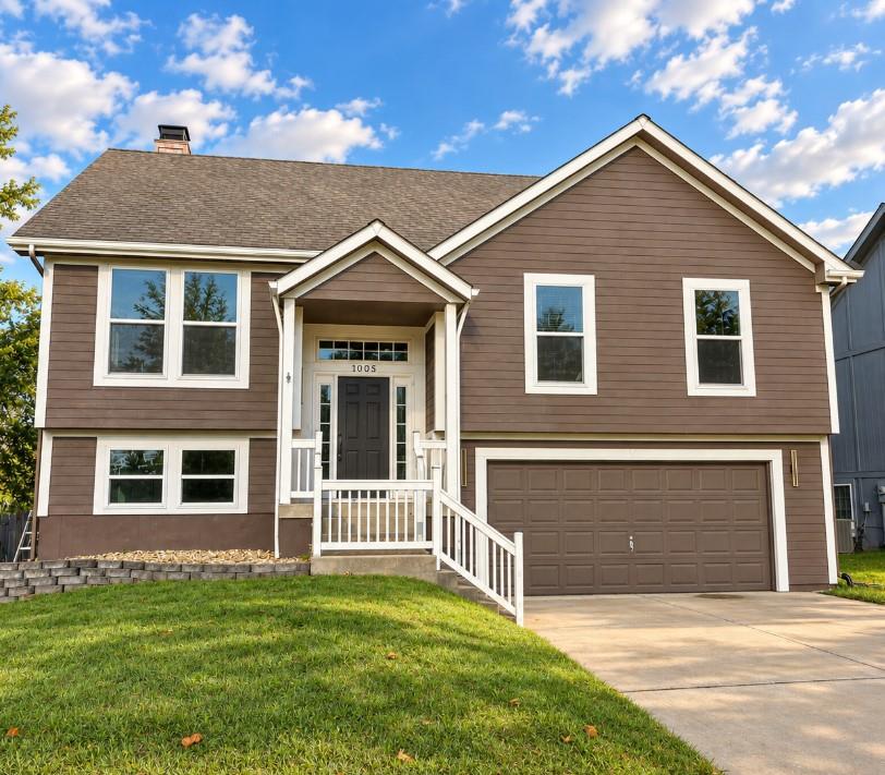 Photo of 1005 N Clinton Street Olathe KS 66061
