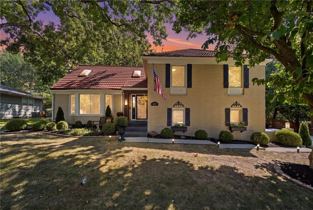 Photo of 5405 W 80th Street Prairie Village KS 66208