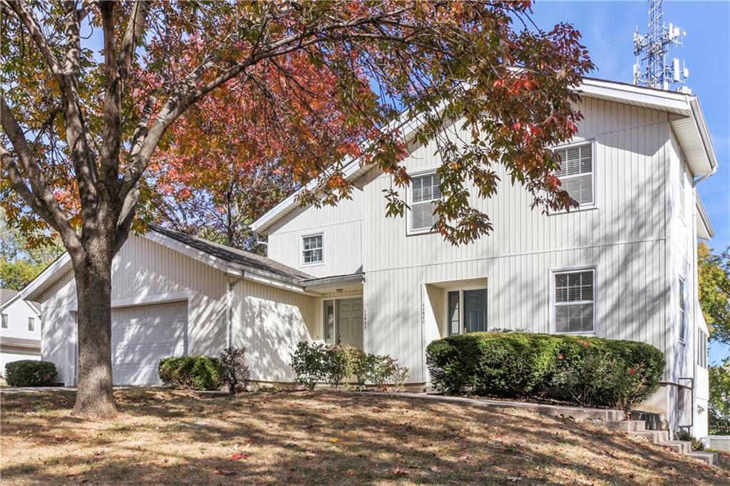Photo of 11921 Goodman Street Overland Park KS 66213